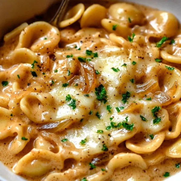 Easy French Onion Pasta