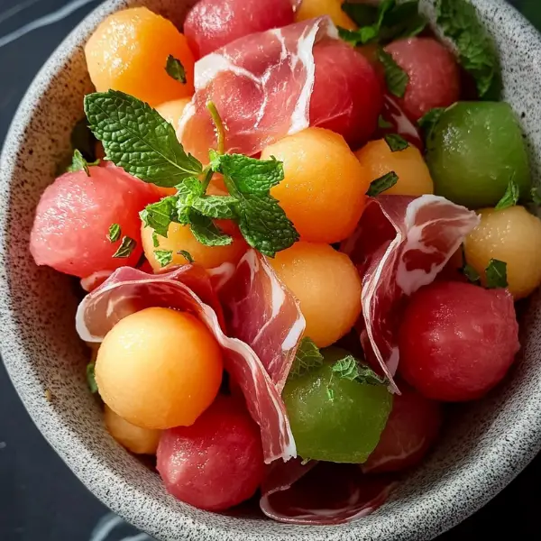 Easy Summer Melon Prosciutto Salad