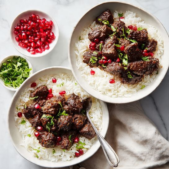 Festive Spiced Pomegranate Chicken for Winter Dinners