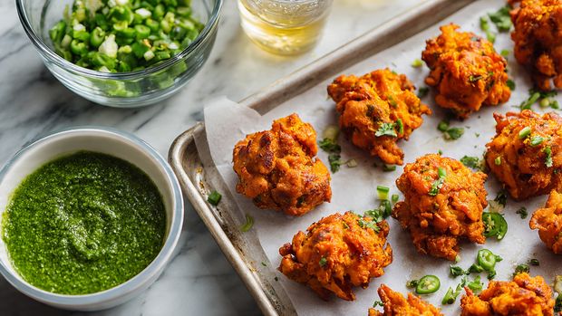 Crispy Chicken Pakora + Green Chutney - Recipe Image