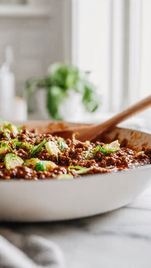 Sweet Chili Ground Beef & Brussels Sprouts Skillet 4 Sweet Chili Ground Beef & Brussels Sprouts Skillet - Recipe Image