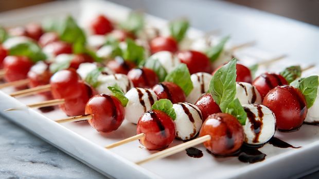 Valentine Caprese Skewers with Balsamic - Recipe Image