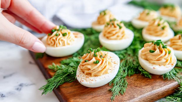 Classic Deviled Eggs with a Twist: A Deliciously Unique Recipe 4 Classic Deviled Eggs with a Twist: A Deliciously Unique Recipe - Recipe Image
